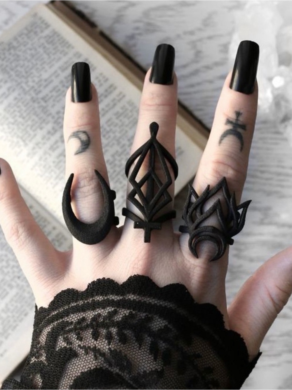 Rogue & Wolf OG Black Ring